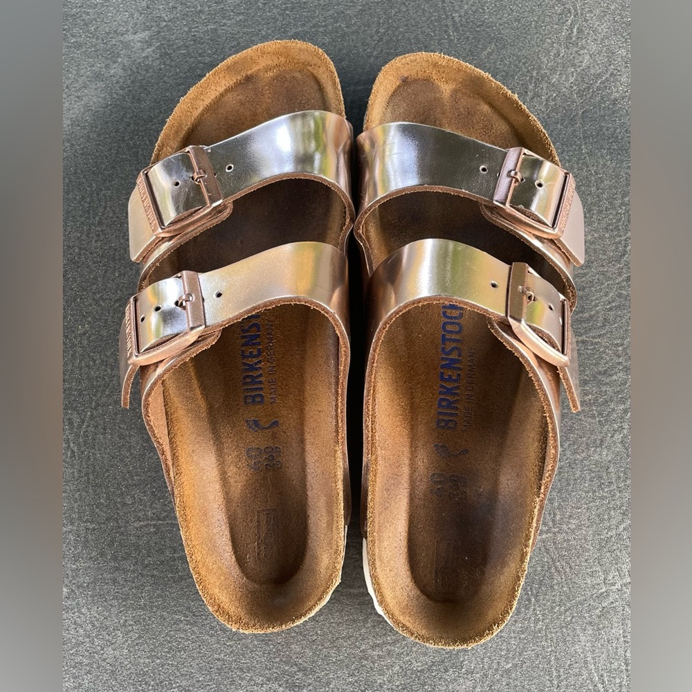Birkenstock Metallic Rose Gold Arizona Soft Footbed Sandal US size 9